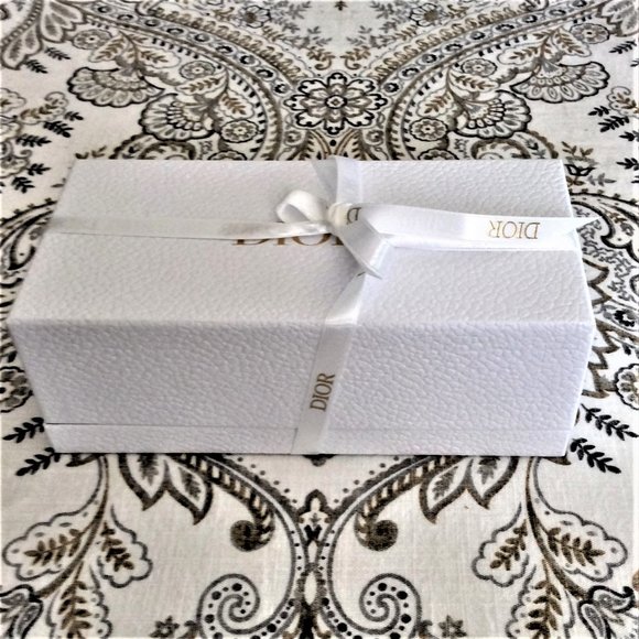 DIOR sunglasses + surprise DIOR bonus item ! - Picture 5 of 10